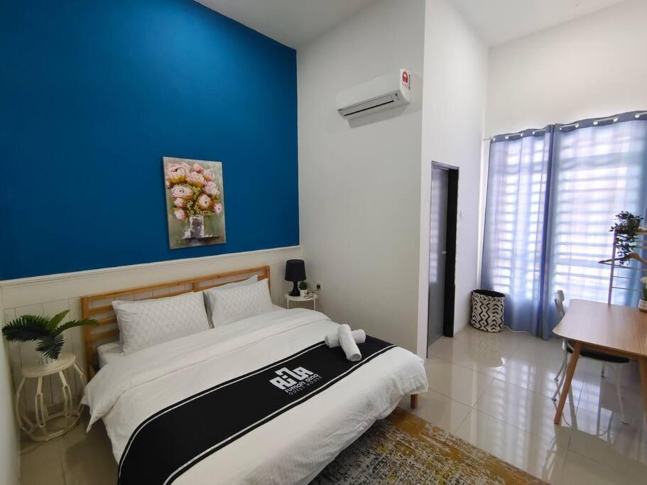 Rumah Aina Homestay Bukit Changgang Private Pool Kampong Melot Exterior foto